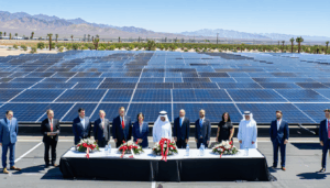 La Californie, fervente engagée dans la transition énergétique, a récemment inauguré l’une des plus grandes centrales solaires hybrides au monde, baptisée Eland 1 et 2. Cette installation impressionnante, dotée d’une capacité de production massive, contribuera significativement à la décarbonation de […]