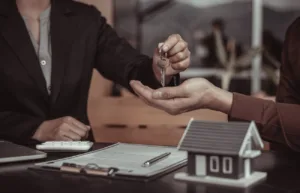 Vous êtes sur le point d'acheter un bien immobilier et vous ne voulez pas risquer de tomber dans une arnaque ? Vous avez raison de vous méfier des vices cachés immobiliers, car ils peuvent causer de nombreux problèmes et engagements […]