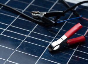 Vous ne devinerez jamais ce que vous pouvez alimenter avec un panneau solaire 9000W ! Préparez-vous à être surpris par les incroyables possibilités que cette source d'énergie renouvelable peut vous offrir. Imaginez un instant pouvoir alimenter votre maison entière en […]